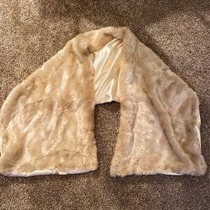 Fur shoulder wrap